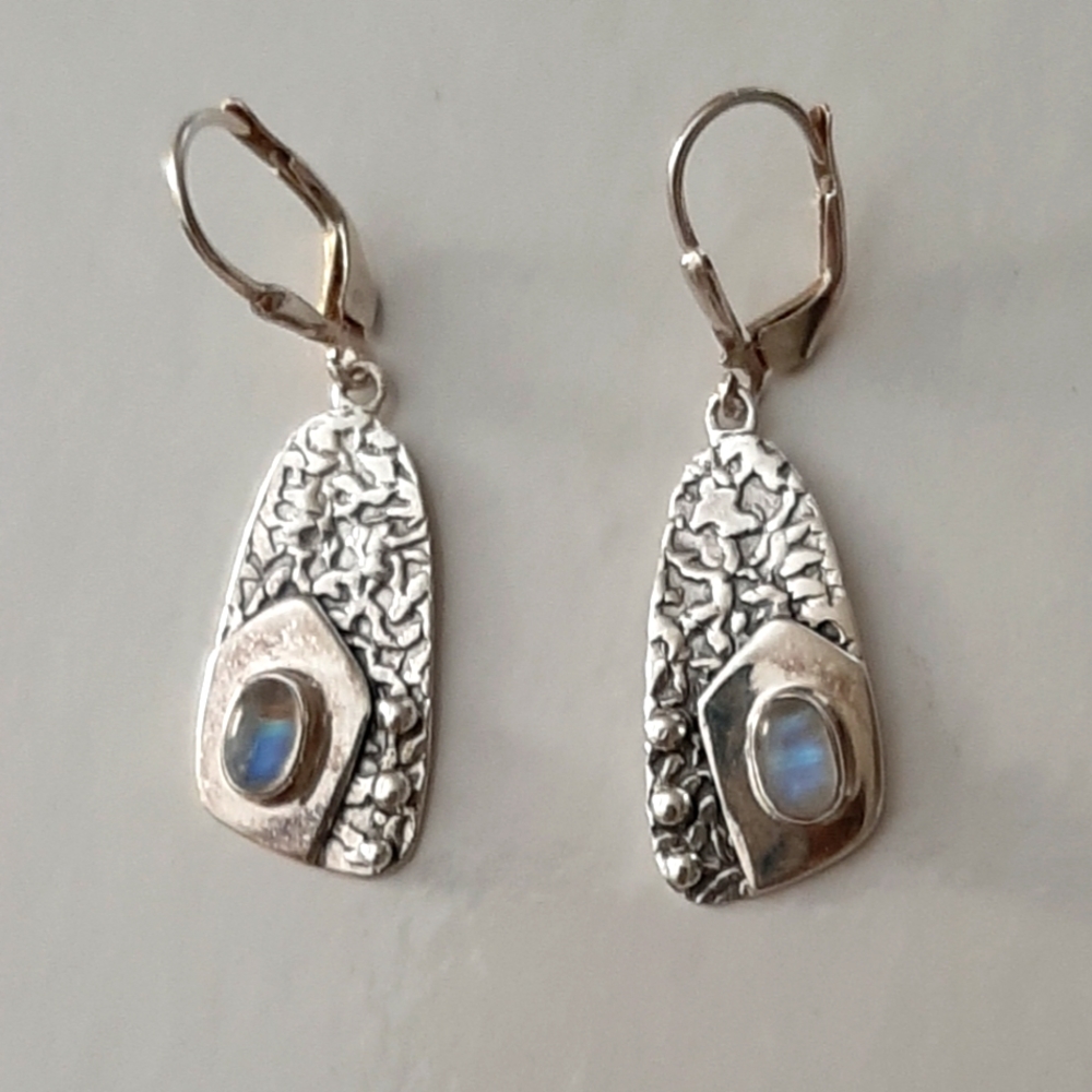 DbM, Handcrafted Cabochon Moonstone Gemstone 950 Sterling Silver Earrings